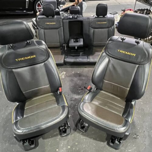 TREMOR SEATS FRONT REAR SET